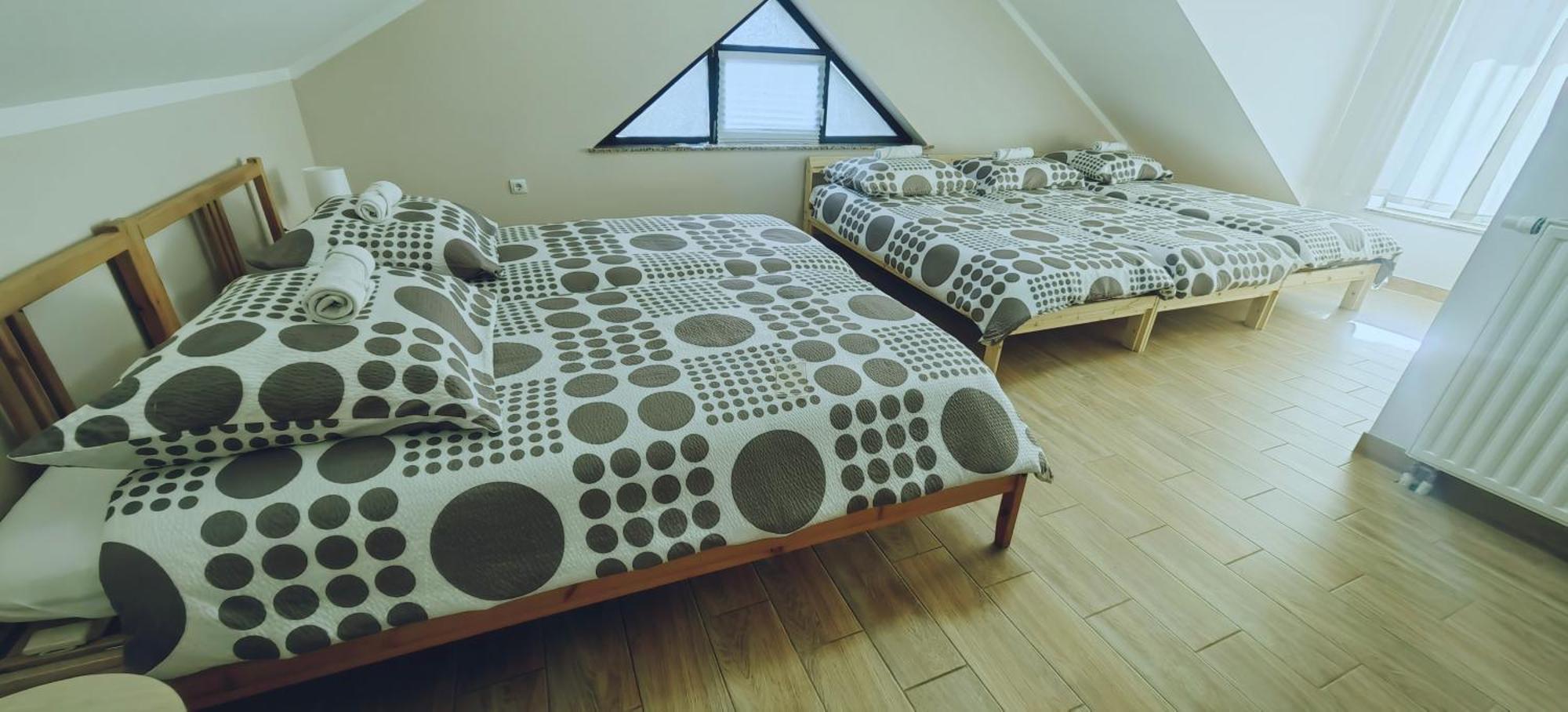 Rooms Osmica- Videm Pri Ptuju Oda fotoğraf